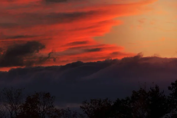 Фотографія Хмар Німбуса Під Час Заходу Сонця — стокове фото