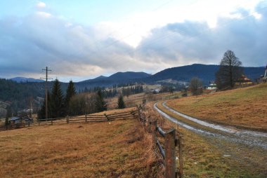 Karpatlar 'daki dağların güzel manzarası