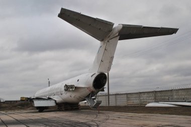 Müzedeki uçak gövdesi.