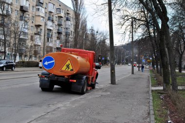 Kiev trafikte yol