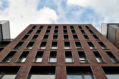 Şehrin modern binası