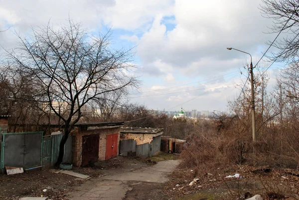 城市里的废弃房屋 — 图库照片