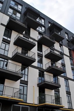 Şehirdeki modern apartman