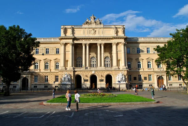 Національний Університетський Корпус Львові — стокове фото