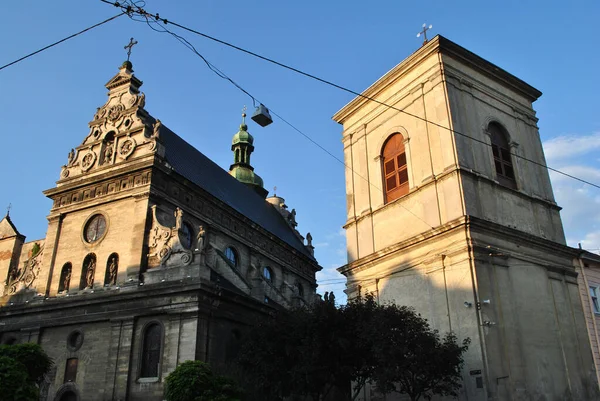 Kościół Lwowie Wieczorem — Zdjęcie stockowe