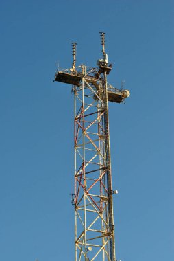 Pripyat şehrindeki binanın kulesi.