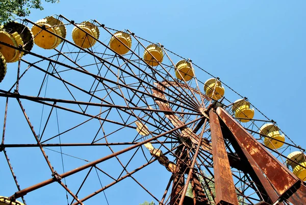 Stock image ferris wheel in the park