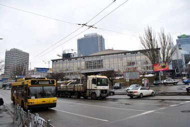 Kyiv 'de sonbahar, sokaklar