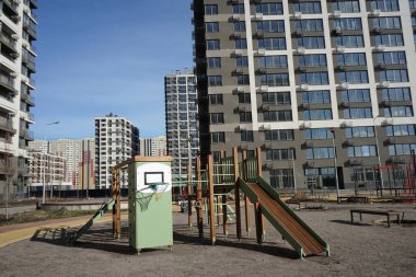 Konut binalarının iç avlusu                               