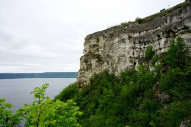 Gölün güzel manzarası