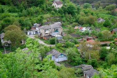 Kasabadaki küçük bir köy.