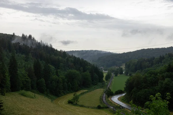 Paesaggio Baden Wuerttemberg Con Foreste Latifoglie Conifere Campi Nebbia Nuvole — Foto Stock