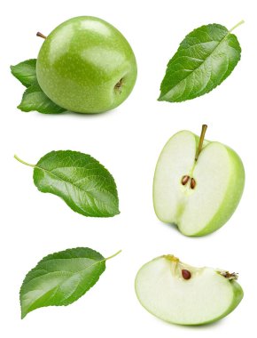 Yeşil elma izole edildi. Beyaz arka planda elmalar. Tam, yarım, kesme yolu olan yeşil elma dilimi..