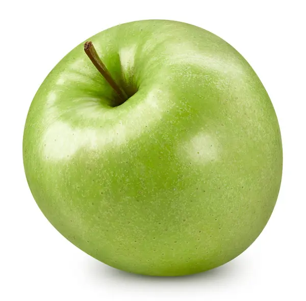 Sulu taze elma kırpma yolu. Beyaz arka planda izole edilmiş yeşil elmalar. Yakın çekim.