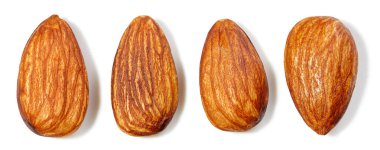Badem koleksiyonu. Badem beyaz arka planda izole edilmiş. Taze organik badem. Tam alan derinliği
