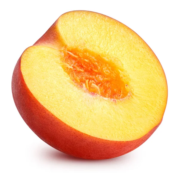 桃の半分は白い背景に隔離された 桃の果実のクリッピングパス 桃のマクロスタジオ写真 — ストック写真