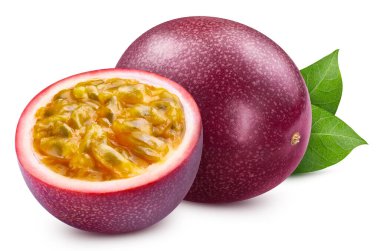 Yaprakla izole edilmiş tutku meyvesi. Beyaz arka planda kırpma yolu olan tutkulu marakuya meyvesi. Tasarım ögesi olarak