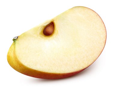 Kırmızı elma dilimi beyaz arka planda izole edilmiş. Kesme yolu olan taze elma dilimi. Apple makro stüdyo fotoğrafı