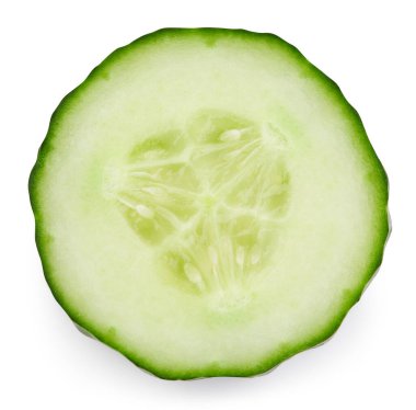 Salatalık beyaz arka planda yarı izole. Beyaz üzerine salatalık. Kırpma yolu olan salatalık