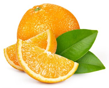 Turuncu beyaz arka planda izole edilmiş. Turuncu kırpma yolu. Yapraklı turuncu