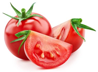 Taze kırmızı domates, beyaz arka planda yarı yarıya izole edilmiş. Domates Kırpma Yolu. Tam alan derinliği.