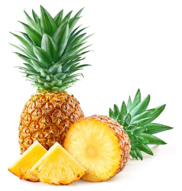 İzole edilmiş ananas ve yarım yapraklı. Beyaz arka planda kesme yolu olan ananas meyvesi. Tasarım ögesi olarak.