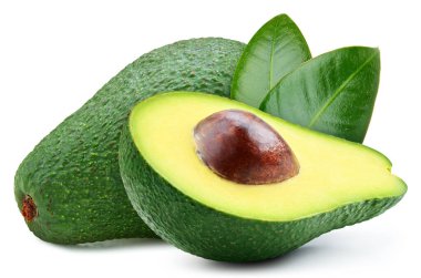 Avokado beyaz arka planda izole edildi. Olgun taze avokado kırpma yolu. Yapraklı avokado