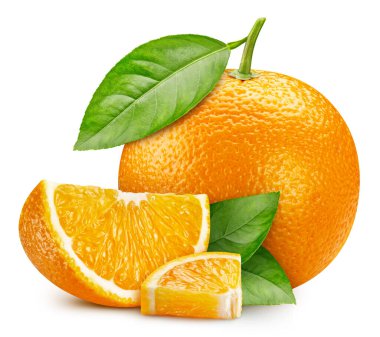 Beyaz arka planda dilimlenmiş portakal meyvesi. Kırpma yolu ile turuncu