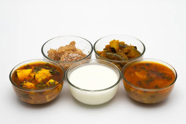 Ινδικό Σπιτικό Φαγητό Thali Matar Paneer Halwa Σάλτσα Κολοκύθας Τυρόπηγμα Εικόνα Αρχείου