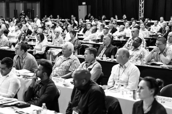 南非约翰内斯堡 2014年10月22日 出席大型会议厅销售会议的代表 — 图库照片