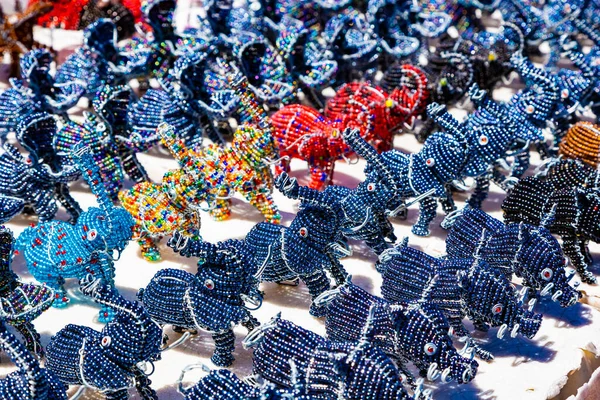 African Curios Animals Made Beads Wire Street Flea Market — Zdjęcie stockowe