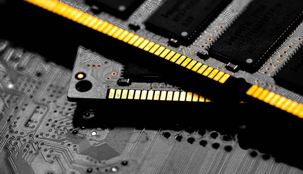マクロコンピュータRamチップの閉じる Pcマザーボード用のランダムアクセスメモリチップスロット — ストック写真