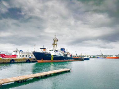 Cape Town, Güney Afrika - 8 Mart 2023: V ve A Rıhtım Limanı