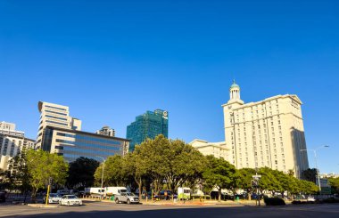 Cape Town, Güney Afrika - 30 Ekim 2023: CBD 'deki binaların sokak manzarası