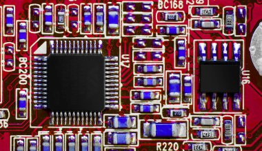 PC devre kartındaki bileşenleri ve mikroçipleri kapat