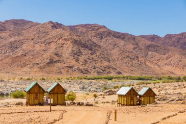 Güney Afrika 'nın çorak bölgesi olan Richtersveld Ulusal Parkı' ndaki Tatasberg 'de Rustik Konaklama
