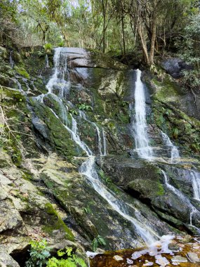 Güney Afrika Cape Town 'daki Gizemli Dağ Şelalesi manzarası