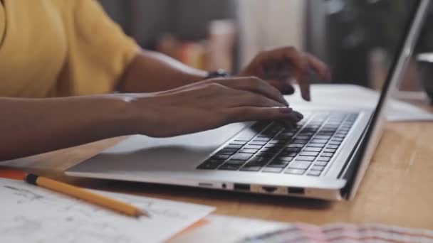 Close Shot Hands African American Female Designer Typing Laptop Desk — Vídeo de Stock