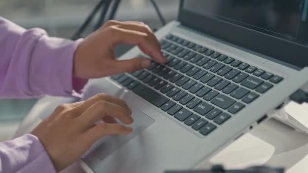 Close Shot Hands Girl Typing Laptop Home Music Studio Recording — Vídeos de Stock