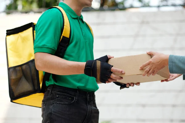 Courier Big Backpack Delivering Package Food Customer — Stock Photo, Image