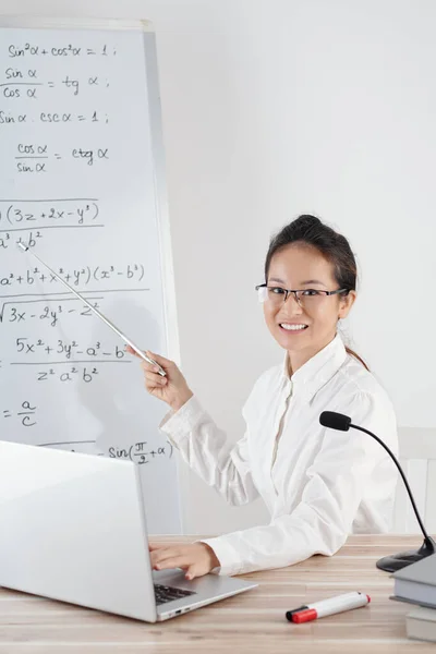 Smiling School Teacher Recording Online Lesson Students Explaining Equations Formulas — Stock Photo, Image