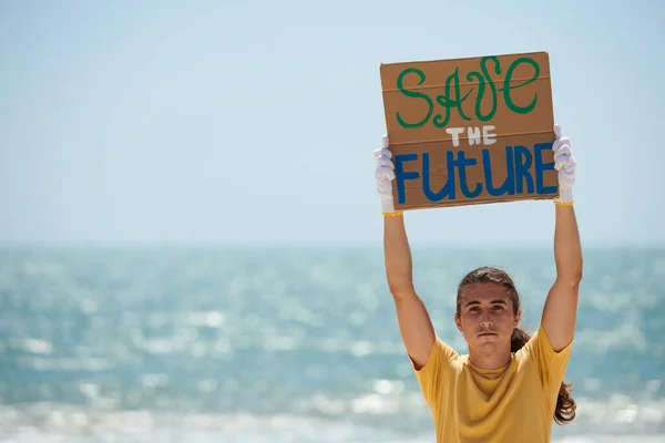 Ativista Determinado Mostrando Salvar Futuro Cartaz Que Ele Criou Para — Fotografia de Stock