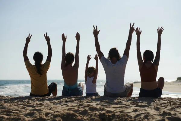 Two Couples Little Girl Sitting Beach Raising Arms Air View — Stock Photo, Image