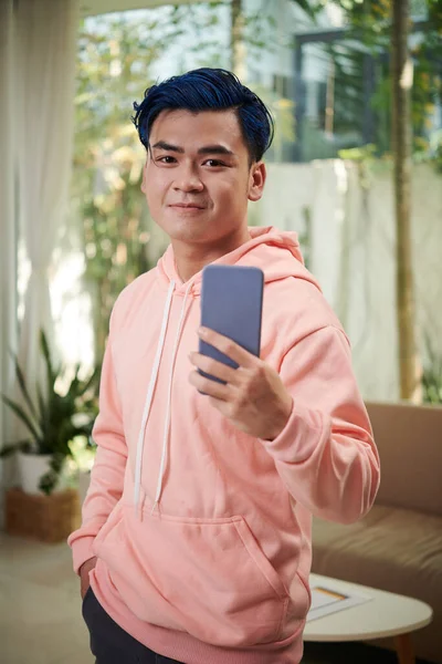 Portrait Smiling Influencer Taking Selfie Smartphone Post His Look — Stock Photo, Image