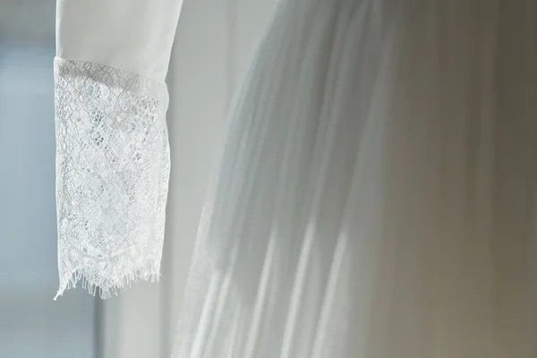 Spitzenärmel Eines Eleganten Kleides Hochzeitssalon — Stockfoto