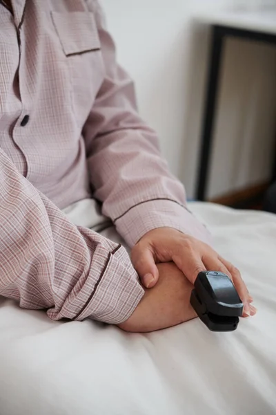 Sick Senior Woman Sitting Bed Oximeter Her Finger — Stock Photo, Image