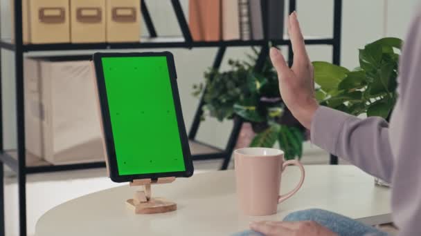 Close Shot Womans Hands Greeting Explaining Information Front Digital Tablet — Stock Video