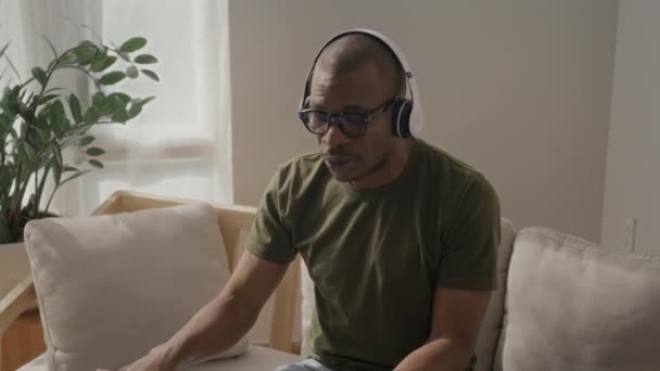 Musician Headphones Playing Electronic Piano Home — Stock Video