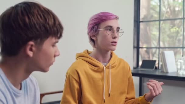 Tilt Shot Psychologist Making Notes While Teenager Sharing His Feelings — Stock Video