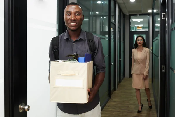 Portrait Happy Smiling Black Man Bringing Cardboard Box Belongings Company — Stock Photo, Image